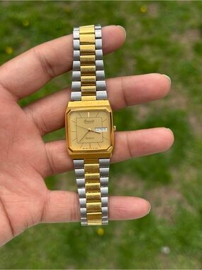 Armitron  Deauville vintage 
Two-Tone Gold & Silver Square Face Quartz Watch